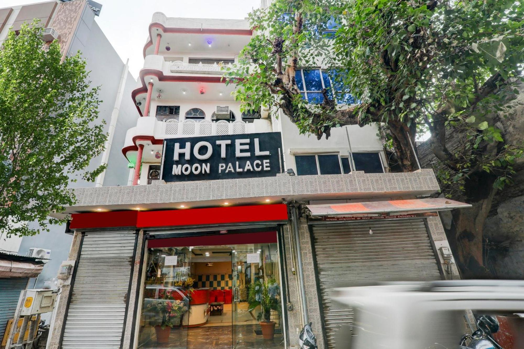 לקנאו Hotel O Moon Palace Near Sahara Ganj Mall מראה חיצוני תמונה